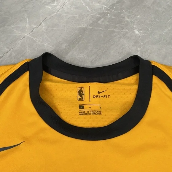 Men’s Nike Dri Fit NBA Golden State Warriors 2017 City Edition Shooting Shirt - Picture 5 of 16